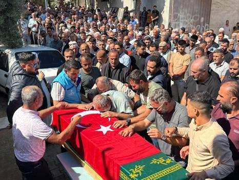 KKTC'de gemi kazasında cansız bedenine ulaşılan Mahmut toprağa verildi