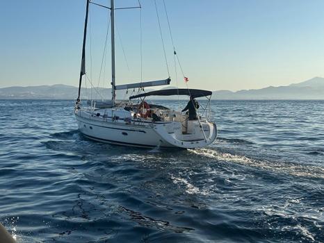 Kuşadası açıklarında 10 kaçak göçmen yakalandı