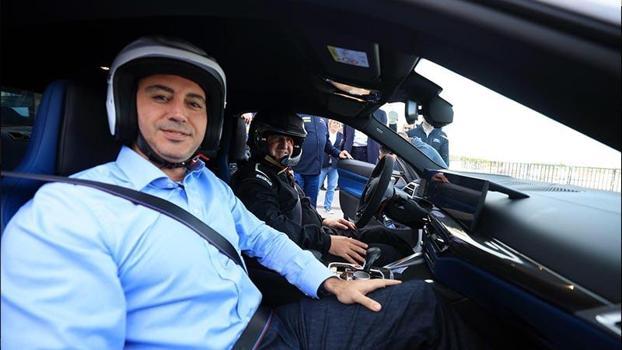 Bakan Bak Formula 1 öncesi İstanbul Park’ta sürüş yaptı