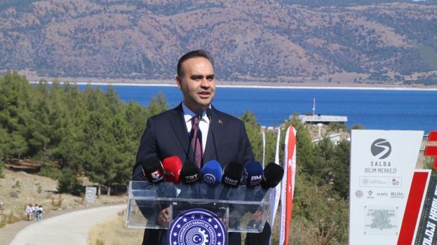 Bakan Kacır: Salda'nın bilimsel potansiyelini çok daha geniş kesimlerle buluşturuyoruz
