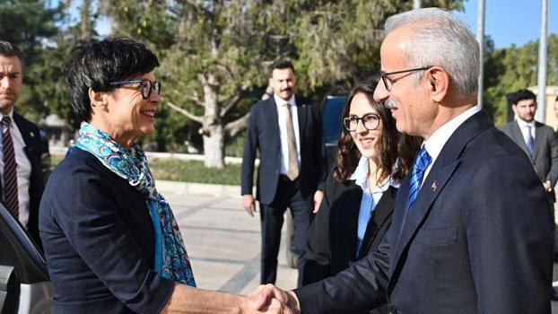 Bakan Uraloğlu, AB Komiseri Kos ile bir araya geldi