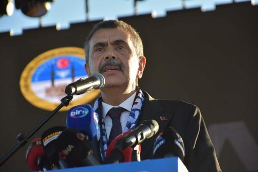 Bakan Tekin: 600 bin derslik inşa ettik (3)
