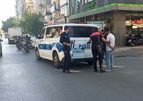 Polisin 'dur' ihtarına uymayan motosikletteki 2 şüpheli gözaltına alındı