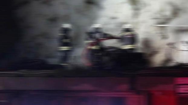 Kartal'da hastanenin çatısında yangın