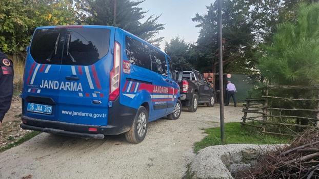 Bursa'da villa bahçesindeki 500 bin liralık güneş panellerini çaldılar