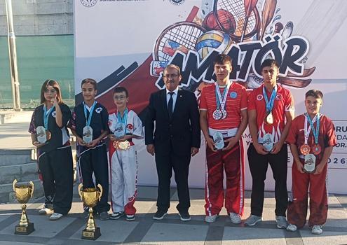 Burdur’da Amatör Spor Haftası ödülleri verildi