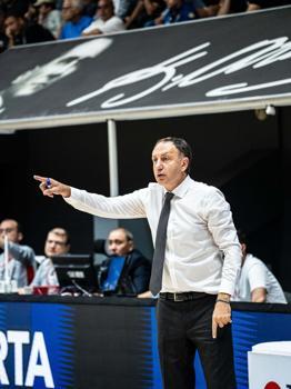 Petkimspor evinde teslim oldu