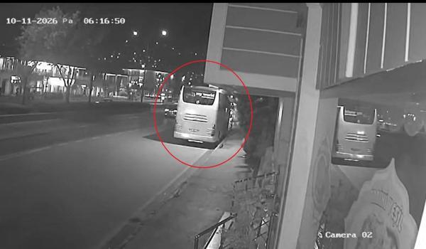 Manisa'da tur otobüsü ve TIR'ın çarpıştığı kazada 11 ölü, 27 yaralı / Ek fotoğraflar
