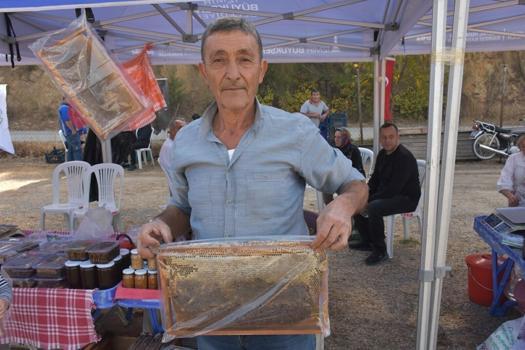 Kemalpaşa bal festivali ile renklendi