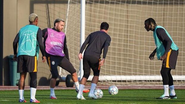 Galatasaray, Barcelona maçının hazırlıklarına devam etti