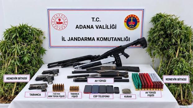 Adana’da jandarma operasyonlarında 17 kişi yakalandı