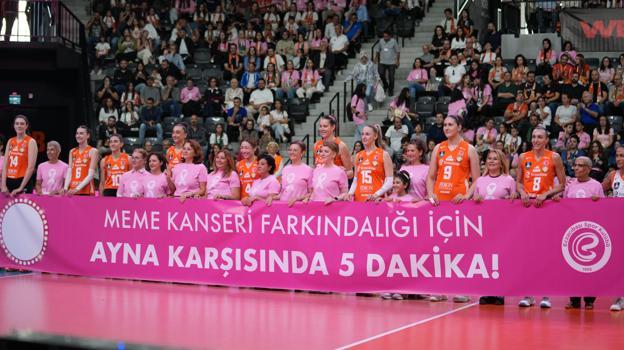 Memorial ve Eczacıbaşı’ndan meme kanseri farkındalık maçı