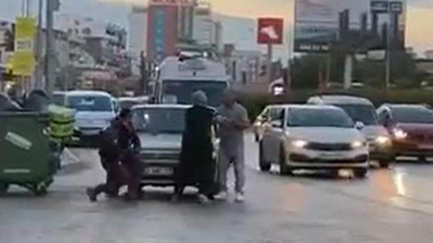 Trafikte tartıştığı kişinin otomobilini tekmeledi, 180 bin lira ceza uygulandı