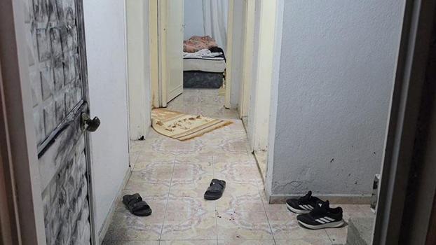 Evinde uğradığı silahlı saldırıda yaralandı