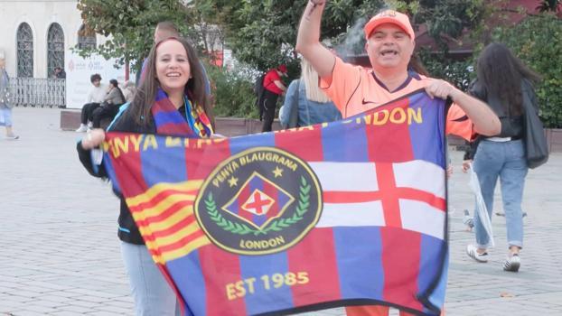 Barcelona taraftarları Sultanahmet Meydanı'nda toplandı