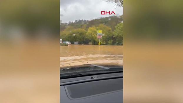 Beykoz’da sağanak nedeniyle yollar göle döndü; araçlar yolda kaldı