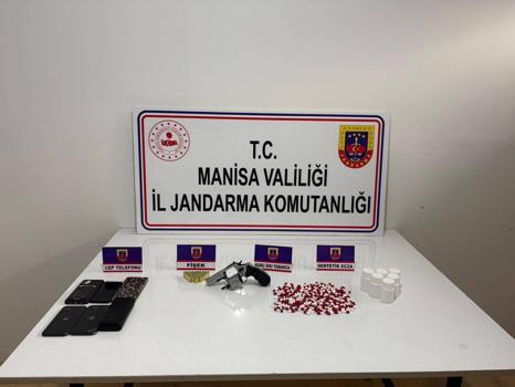 Manisa'da 798 sentetik hap ele geçirildi