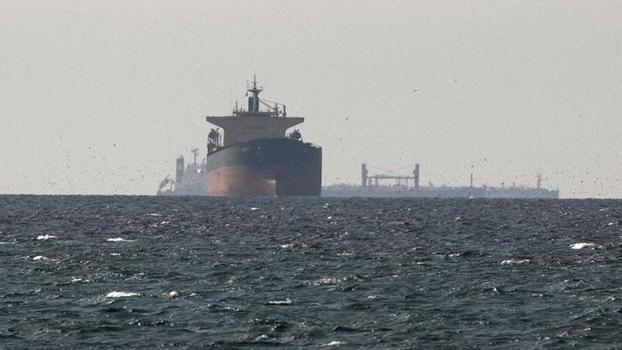 İran: Hürmüz Boğazı’nda mayına çarpan konteyner gemisi battı