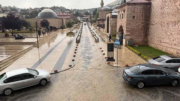 Tokat’ta sağanak etkili oldu
