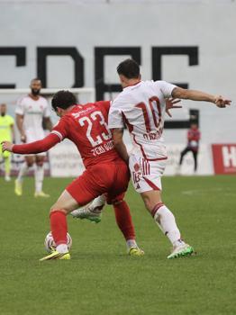 Ümraniyespor - Boluspor maçı yağmur nedeniyle yarıda kaldı