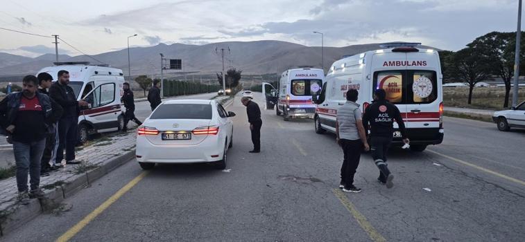 Niğde’de otomobille motosiklet çarpıştı: 2 yaralı