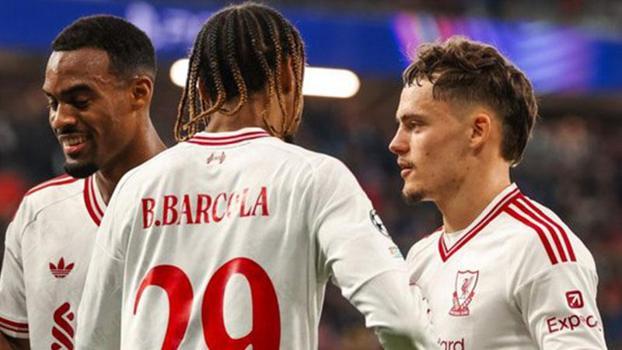 9 gollü maçta kazanan Liverpool