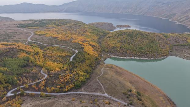 Nemrut Kraterinde sonbahar güzelliği