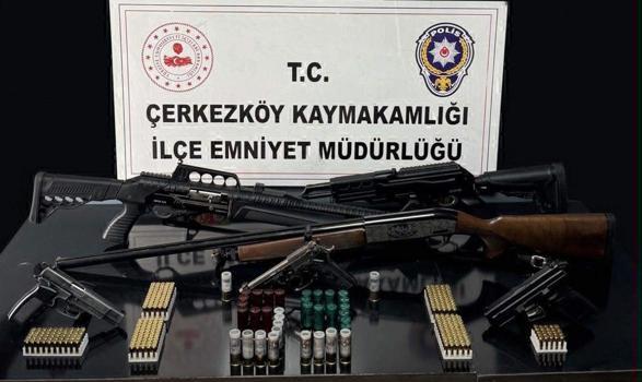 Tekirdağ'da silah operasyonunda 10 gözaltı