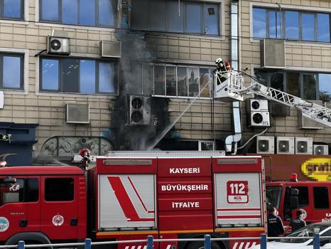 Kayseri’de iş yerinde çıkan yangın söndürüldü