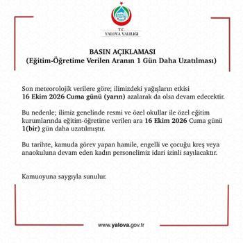 Yalova'da sağanak nedeniyle sel sularında mahsur kalan bekçi kepçeyle kurtarıldı (5)