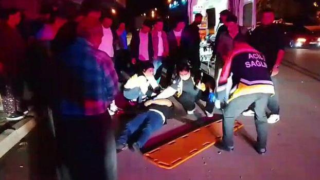 Otomobil park halindeki kamyonete çarptı: 2 yaralı