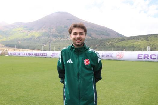 Doğumda kolu felç olan Yağız’ın Dünya Kupası heyecanı