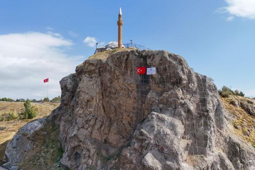 Sivas'ın sembol kayalıklarında ıslah çalışmaları tamamlandı