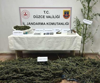 Düzce’de uyuşturucu operasyonu: 2 gözaltı