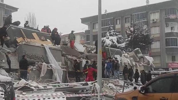 Depremde 16 kişinin öldüğü Hayat Sitesi'nin davasında 4 sanığa hapis