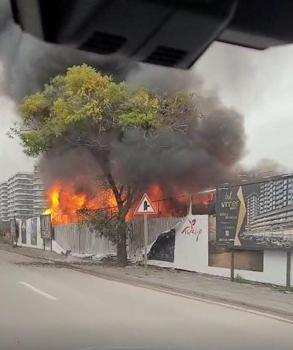 Ankara'da inşaat işçilerinin kaldığı konteynerler yandı