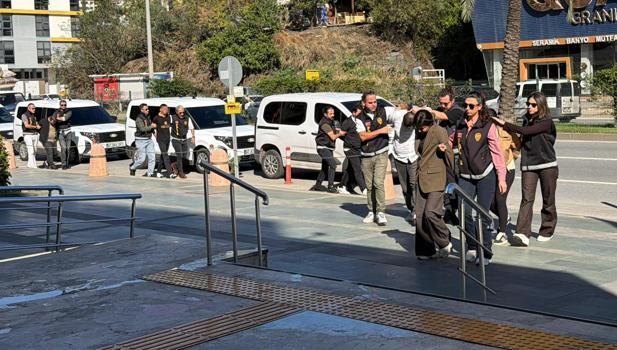 Kaçırılıp 15 milyon avroluk senet imzalatıldığı iddiasına 8 gözaltı