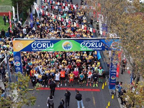1’inci Uluslararası Çorlu Yarı Maratonu’nda 1854 sporcu yarıştı