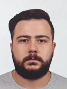 Konserde fenalaşıp ölen bankacı, toprağa verildi