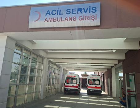 Merdiven boşluğuna düşen inşaat işçisi ağır yaralandı