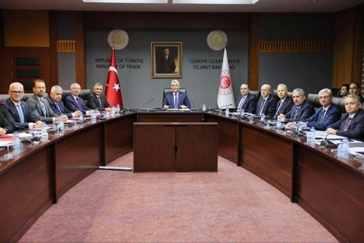Bakan Bolat: Otomotiv sektörünün temsilcileriyle bir araya geldi