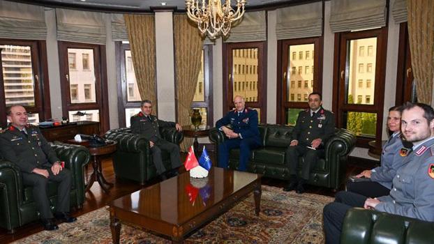 Genelkurmay Başkanı Orgeneral Bayraktaroğlu, NATO Komutanı Gerhartz'ı kabul etti