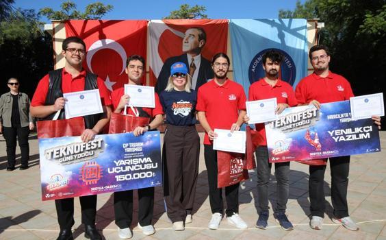 Akdeniz Üniversitesi'nde öğrenci toplulukları tanıtım günleri düzenlendi