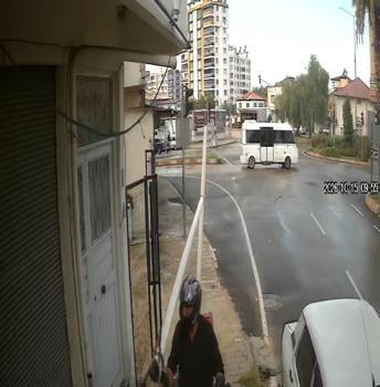 Motosikletiyle çarptığı su borusu başına düştü