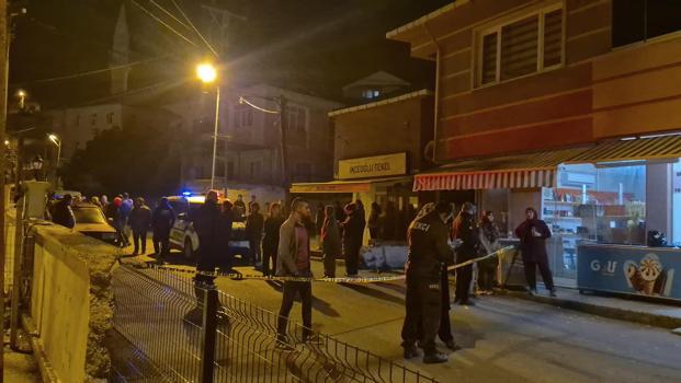 Boşanma aşamasındaki eşi ve olaya müdahale eden kişiyi tabancayla vurdu: 2 yaralı