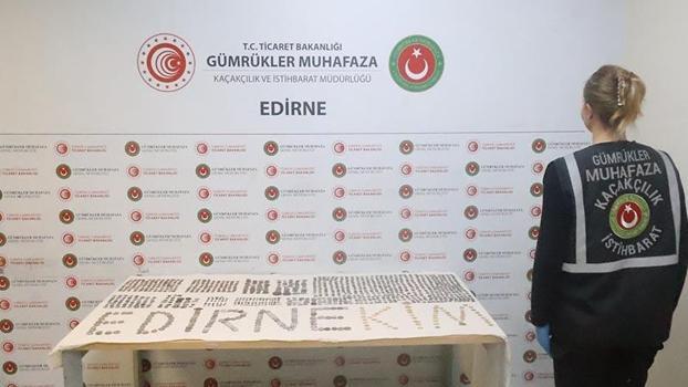 İpsala ve Kapıkule'de 7 bin 160 tarihi eser ele geçirildi