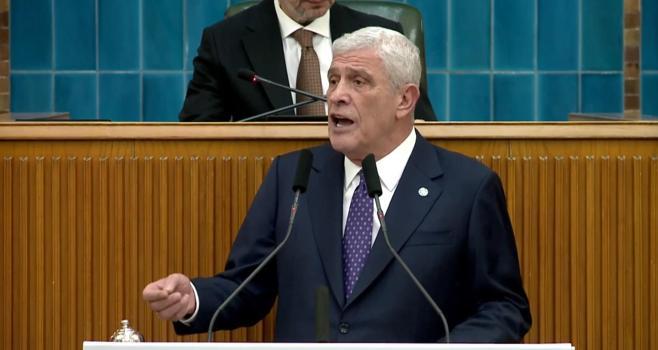 Dervişoğlu: Milleti soydukları fonun ardından, tövbe fonu kurdular
