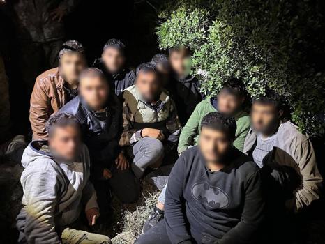 Hatay'da 11 kaçak göçmen yakalandı