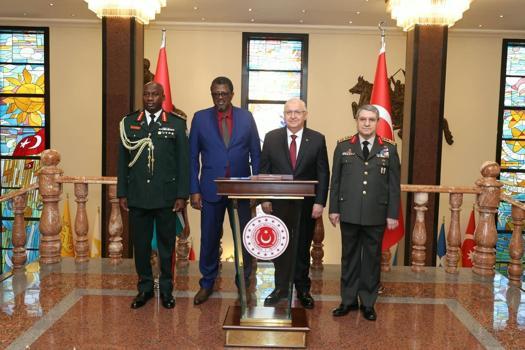 Bakan Güler, Gambiyalı mevkidaşı Joof ile görüştü