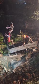 Foseptik çukuruna düşen at AFAD tarafından kurtarıldı